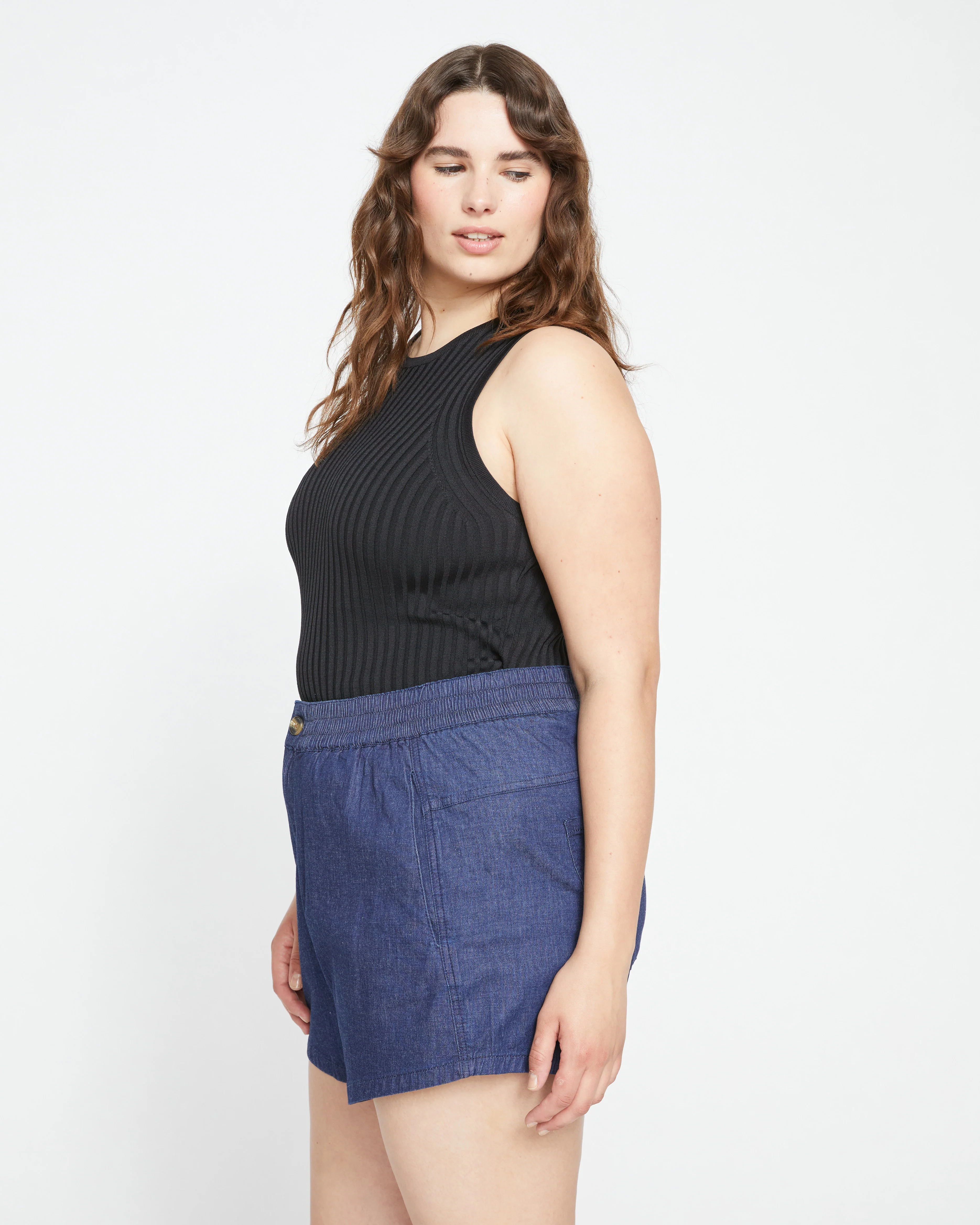 Capri Chambray Shorts - Dark Indigo - Image 3