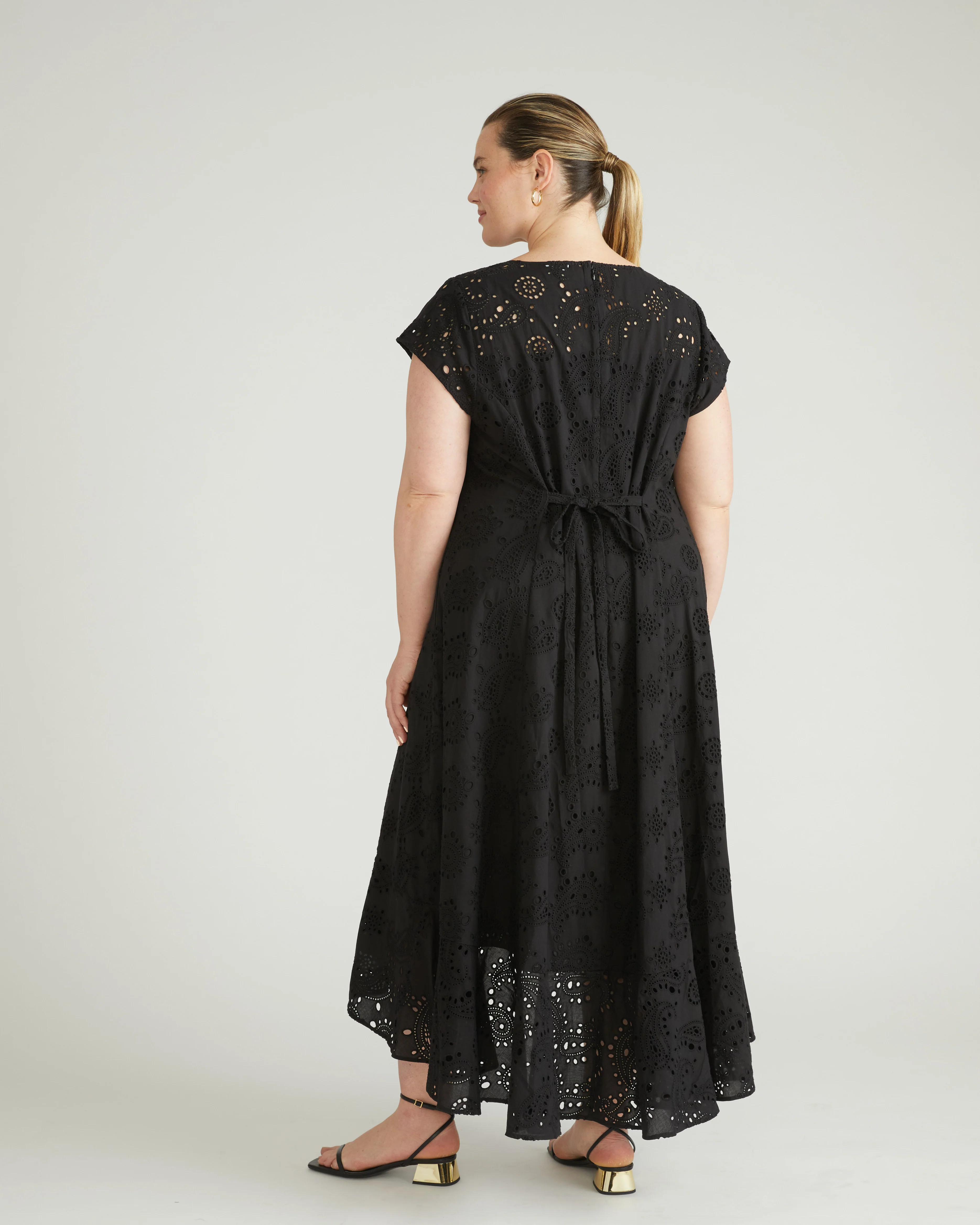 Sunset Cotton Eyelet Flounce Dress - Black - Image 4