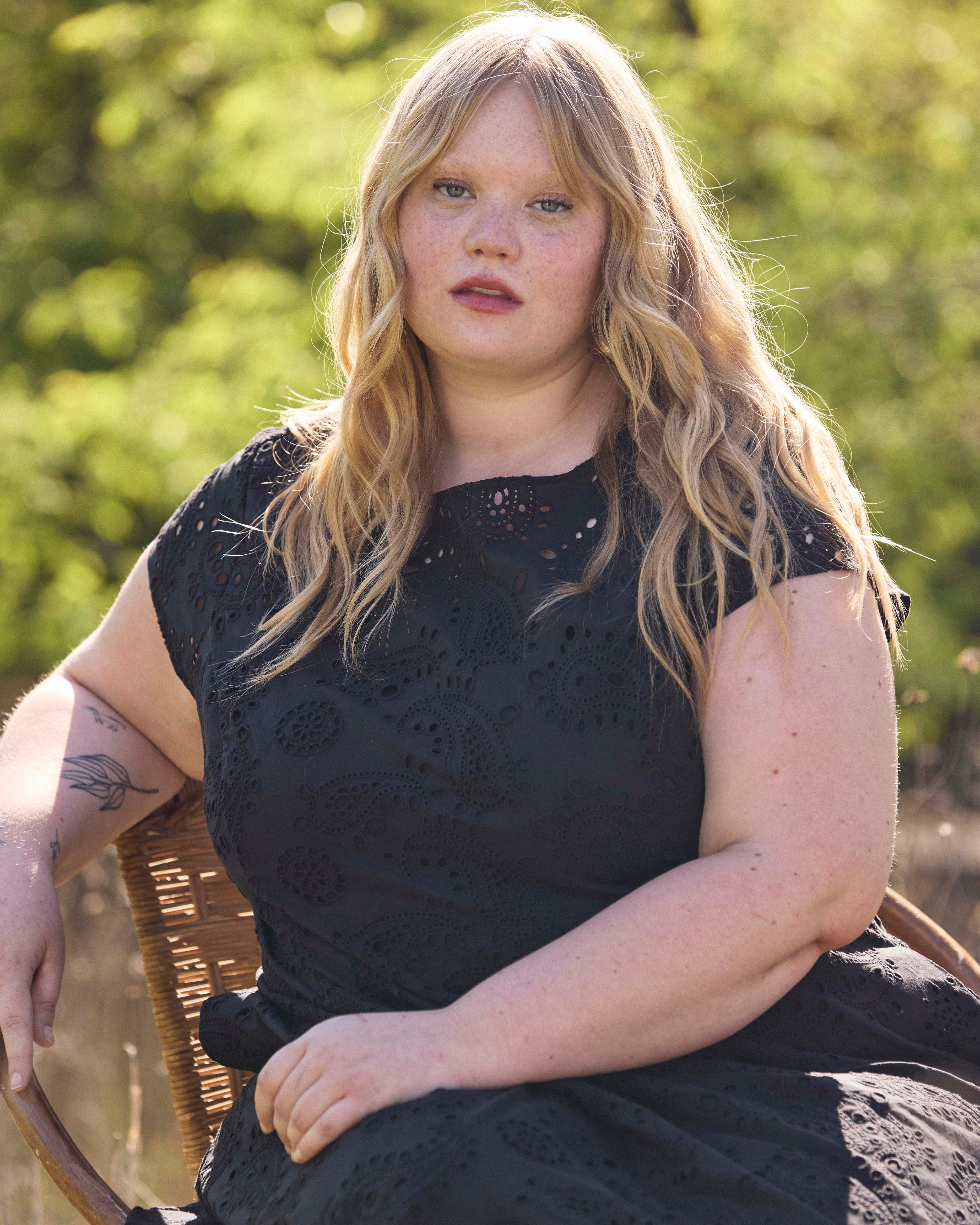 Sunset Cotton Eyelet Flounce Dress - Black - Image 5